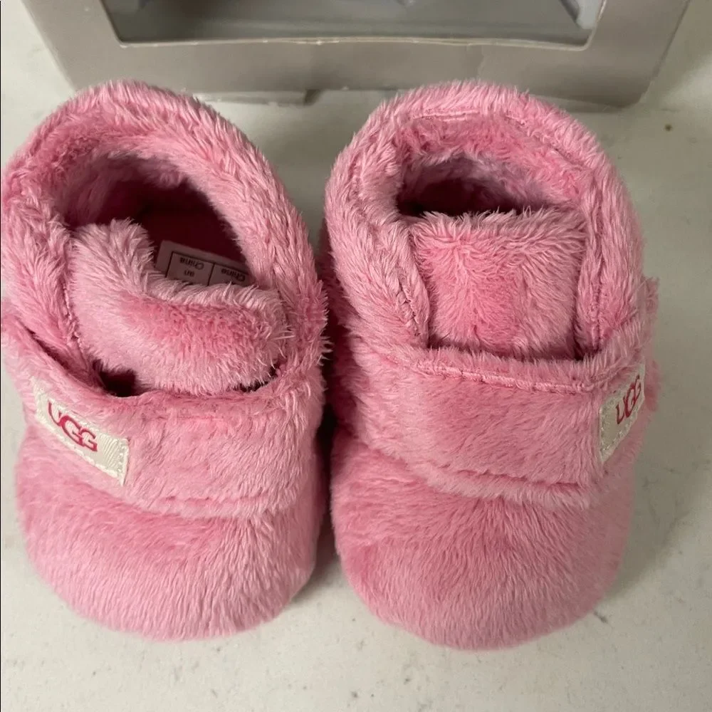 UGG Bixbee Bootie Fuzzy Pink Bloom Baby Slippers Size 0/1